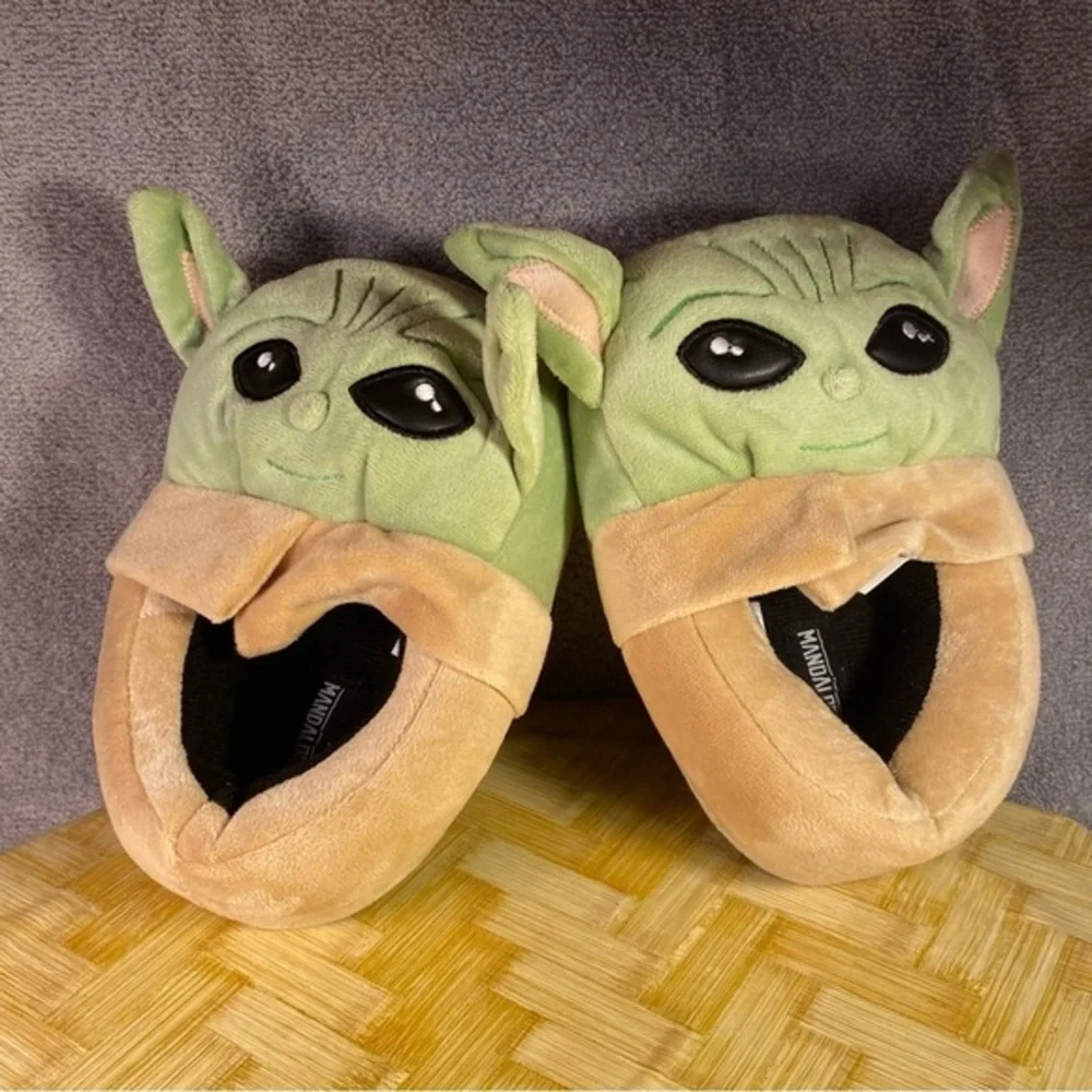 Star Wars Boys Slippers Size 11-12 Slip On‎ Green New